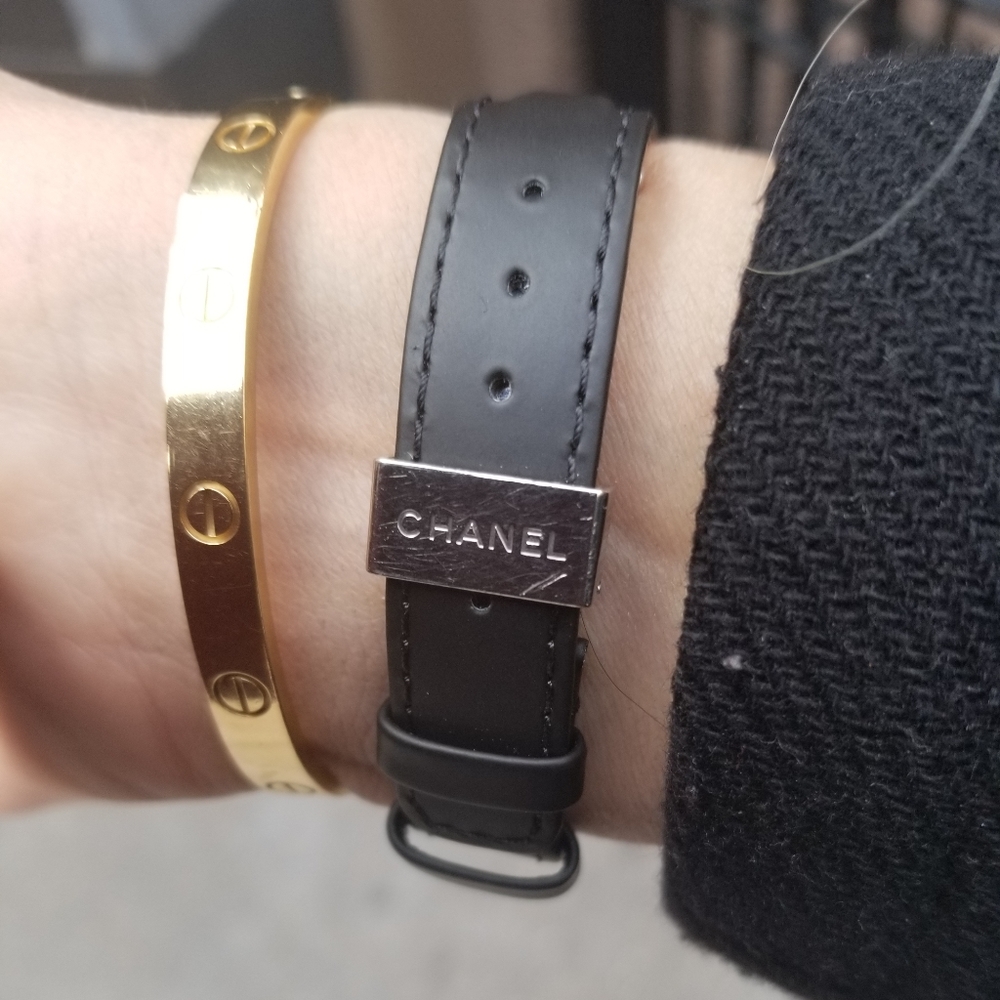 Chanel Iconic J12 Quartz 33mm watch - Picture 5 of 16